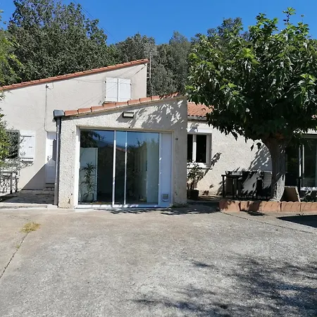 Holiday home Charmante Maison A